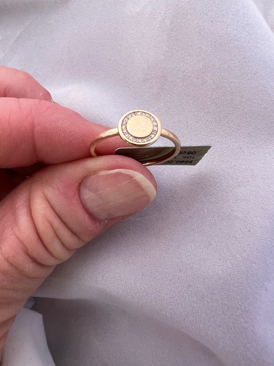 Round Diamond Engravable Ring