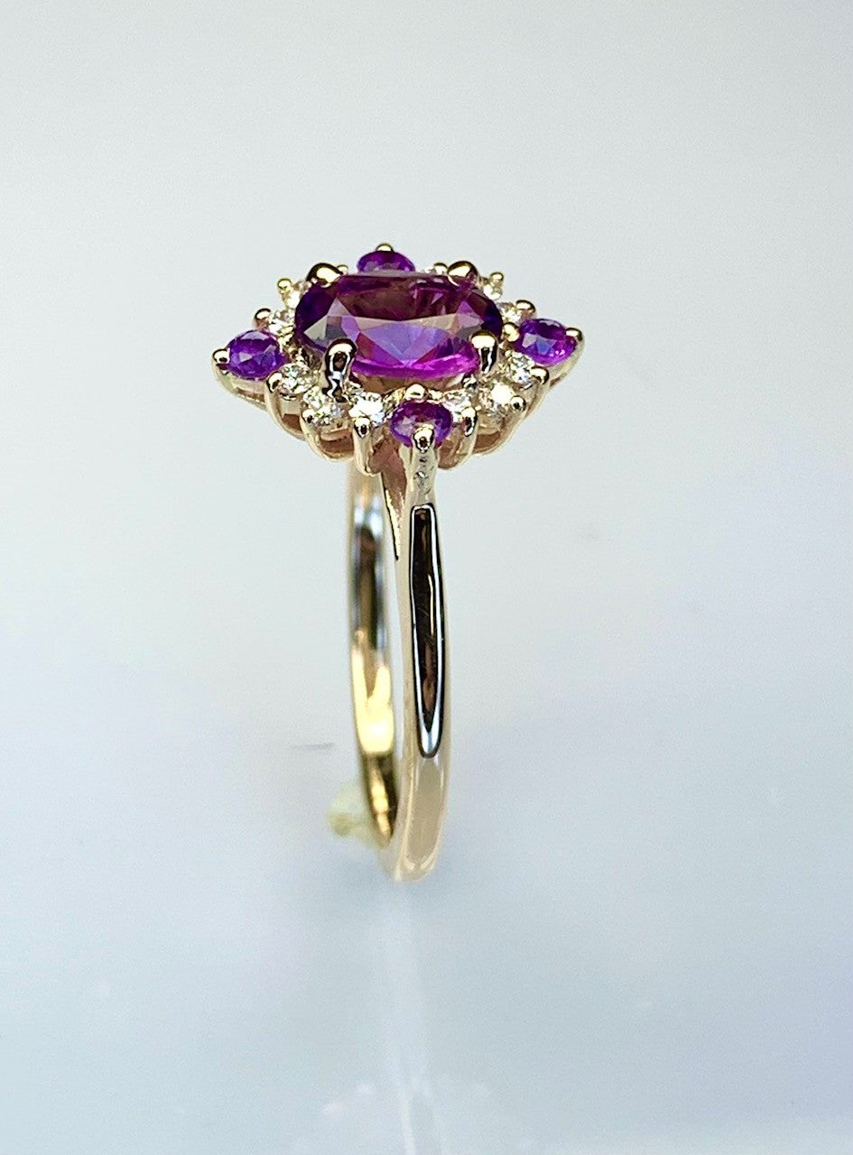 Load image into Gallery viewer, Amethyst and Diamond Ring
